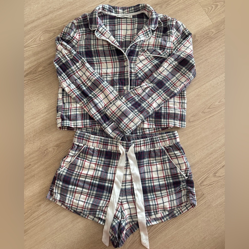 NWOT Abercrombie & Fitch Women's Plaid Pajama Set